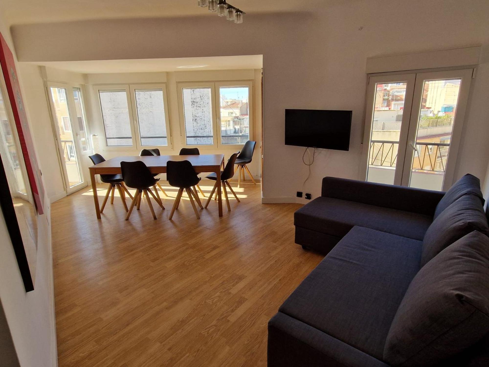 Espacioso, Luminoso, Coqueto, Muy Centrico Y Totalmente Reformado En 2024 Apartamento