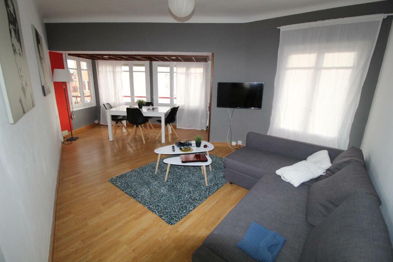 Apartamento Espacioso, Luminoso, Coqueto, Muy Centrico Y Totalmente Reformado En 2024